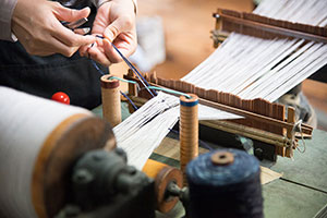 備後節織,備後絣,藍染,柿渋染,墨染,木綿生地,絣,先染め,広島,絣